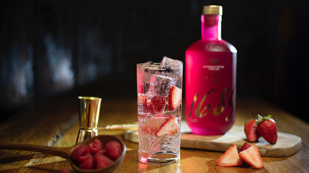 Как да си направим: Елегантен прочит на класическия G&T с 1689 Queen Mary Edition Gin