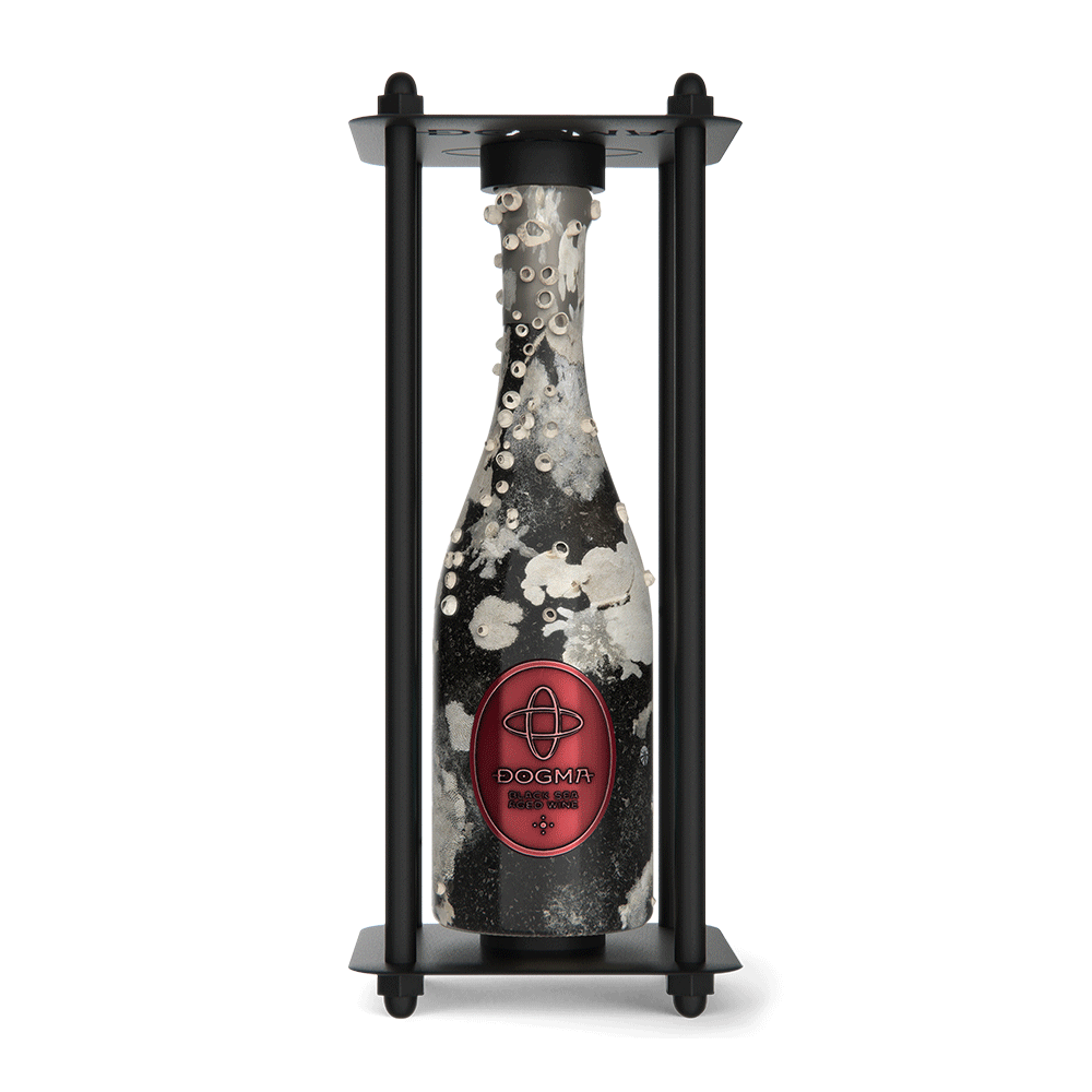 Dogma Black Sea Aged Mavrud in a metal cage, Zaara Estate 0.75